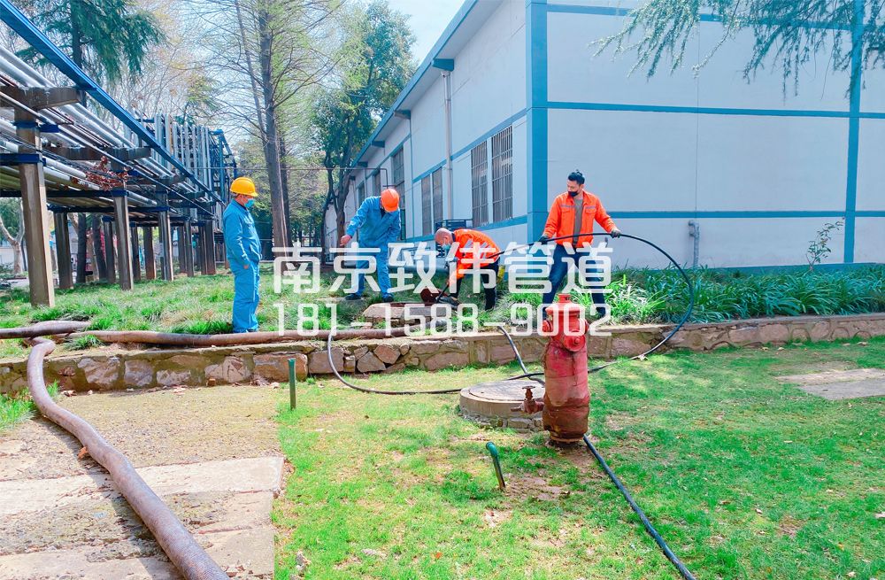 360摄山村石化工厂管道清洗